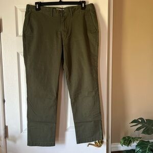 EXPRESS Olive Green Skinny Fit ‘Hayden’ Straight-leg Chino Pants ~ Size 36 x 30